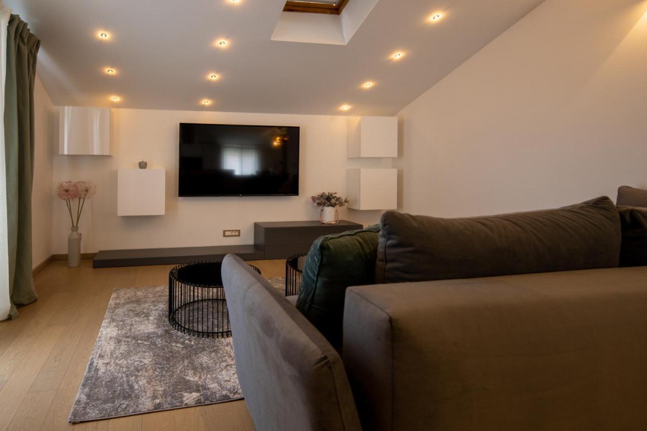 Lumaja Luxury Apartman Biograd Na Moru Exterior photo
