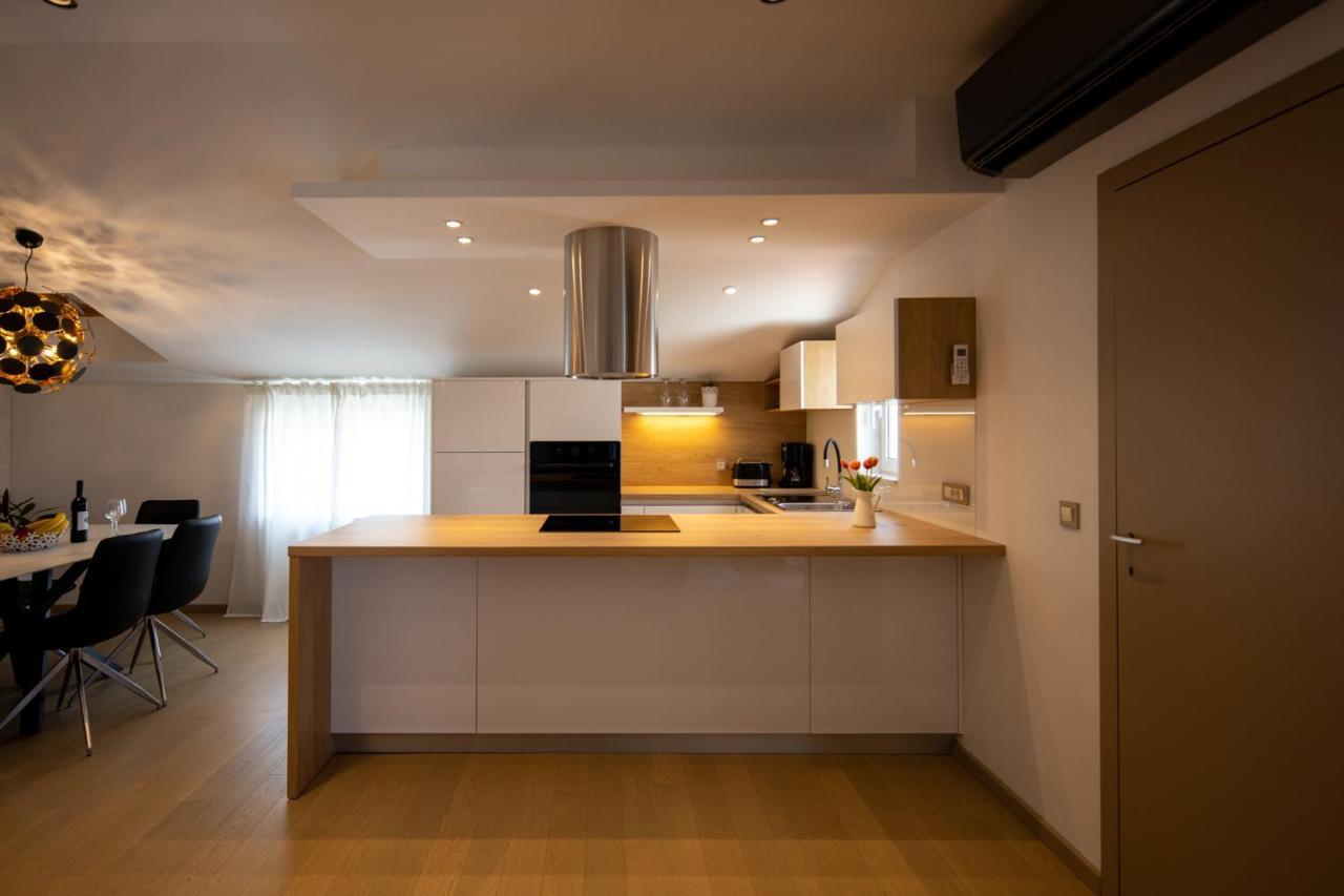 Lumaja Luxury Apartman Biograd Na Moru Exterior photo