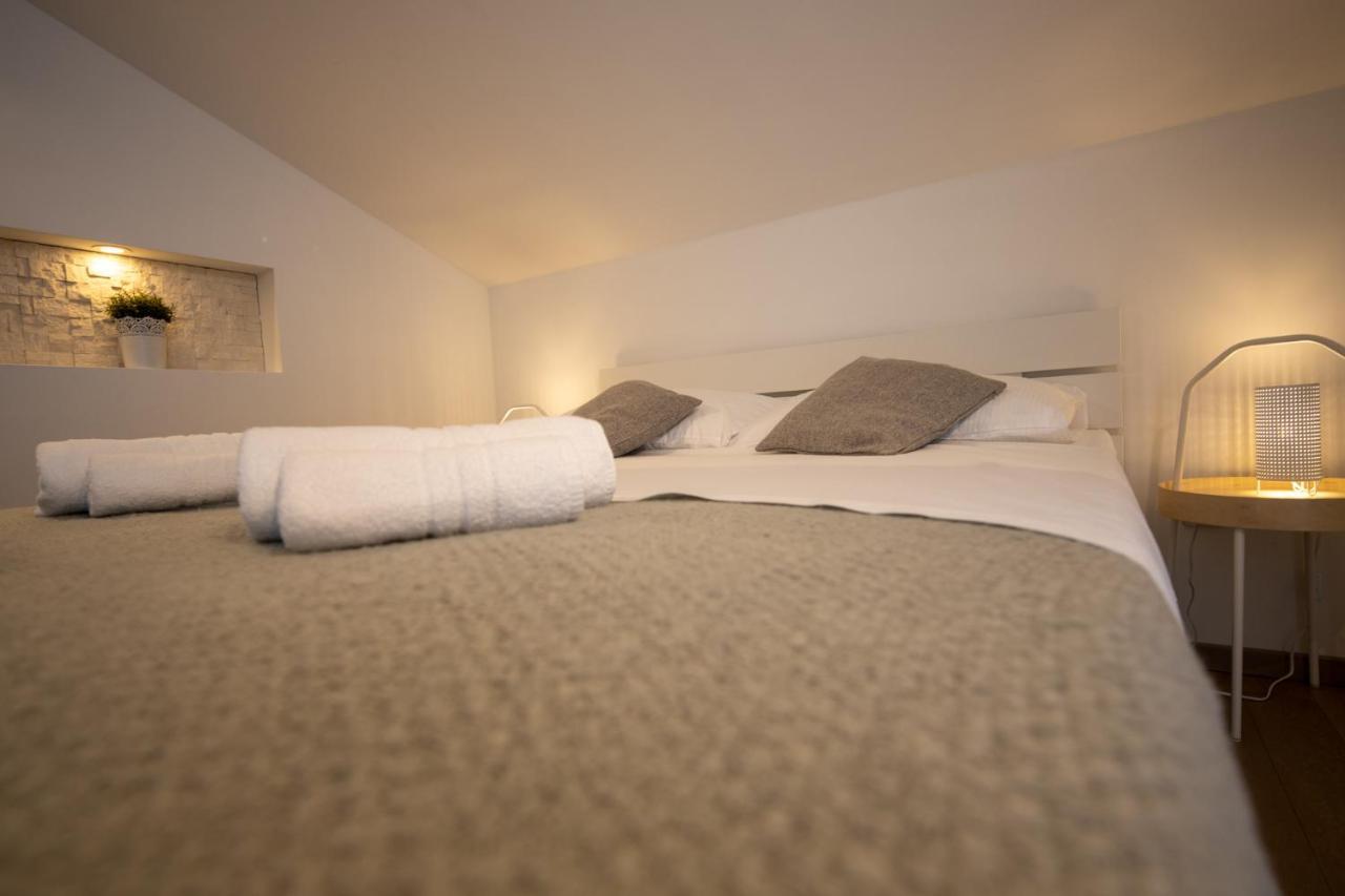 Lumaja Luxury Apartman Biograd Na Moru Exterior photo