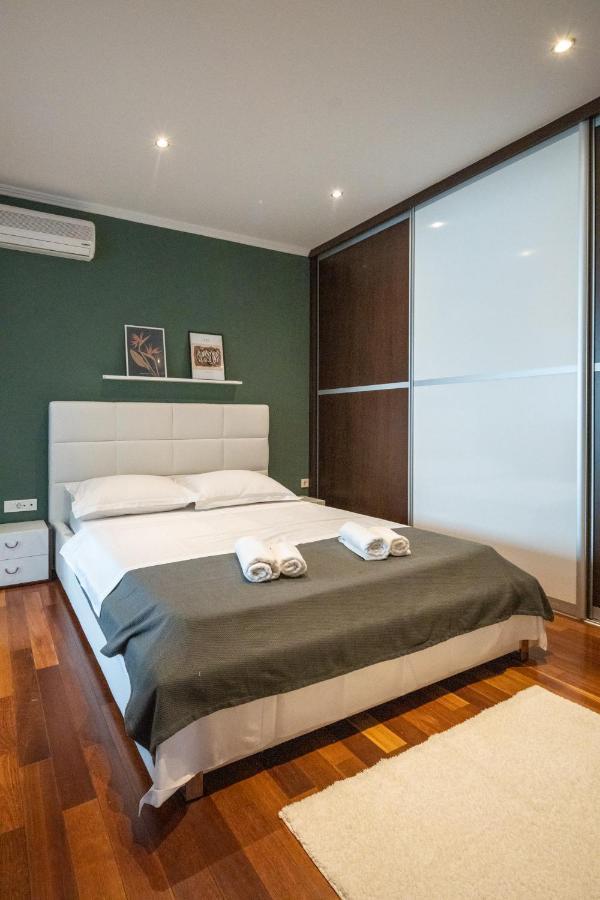Lumaja Luxury Apartman Biograd Na Moru Exterior photo