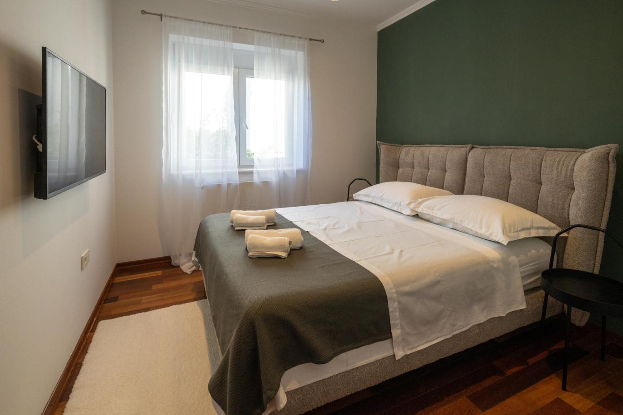 Lumaja Luxury Apartman Biograd Na Moru Exterior photo