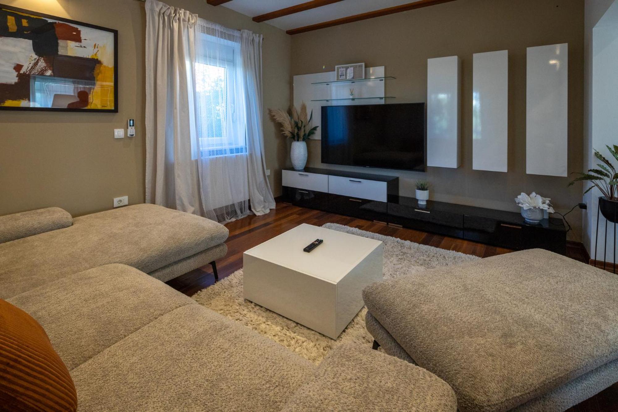 Lumaja Luxury Apartman Biograd Na Moru Exterior photo